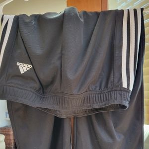 Adidas Capri work out pants